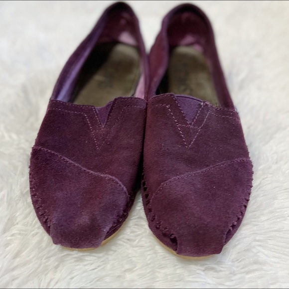 Women’s Burgundy Suede Toms Slip-Ons Size 6.5 - Picture 2 of 5